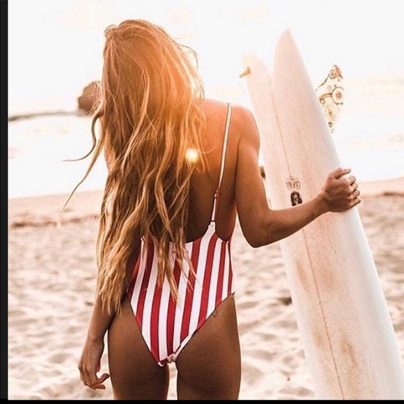 Billabong• Always Free One Piece Swim - Picture 13 of 15